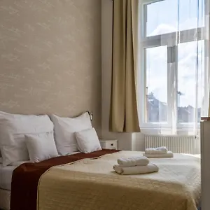 Glam Downtown Apartment